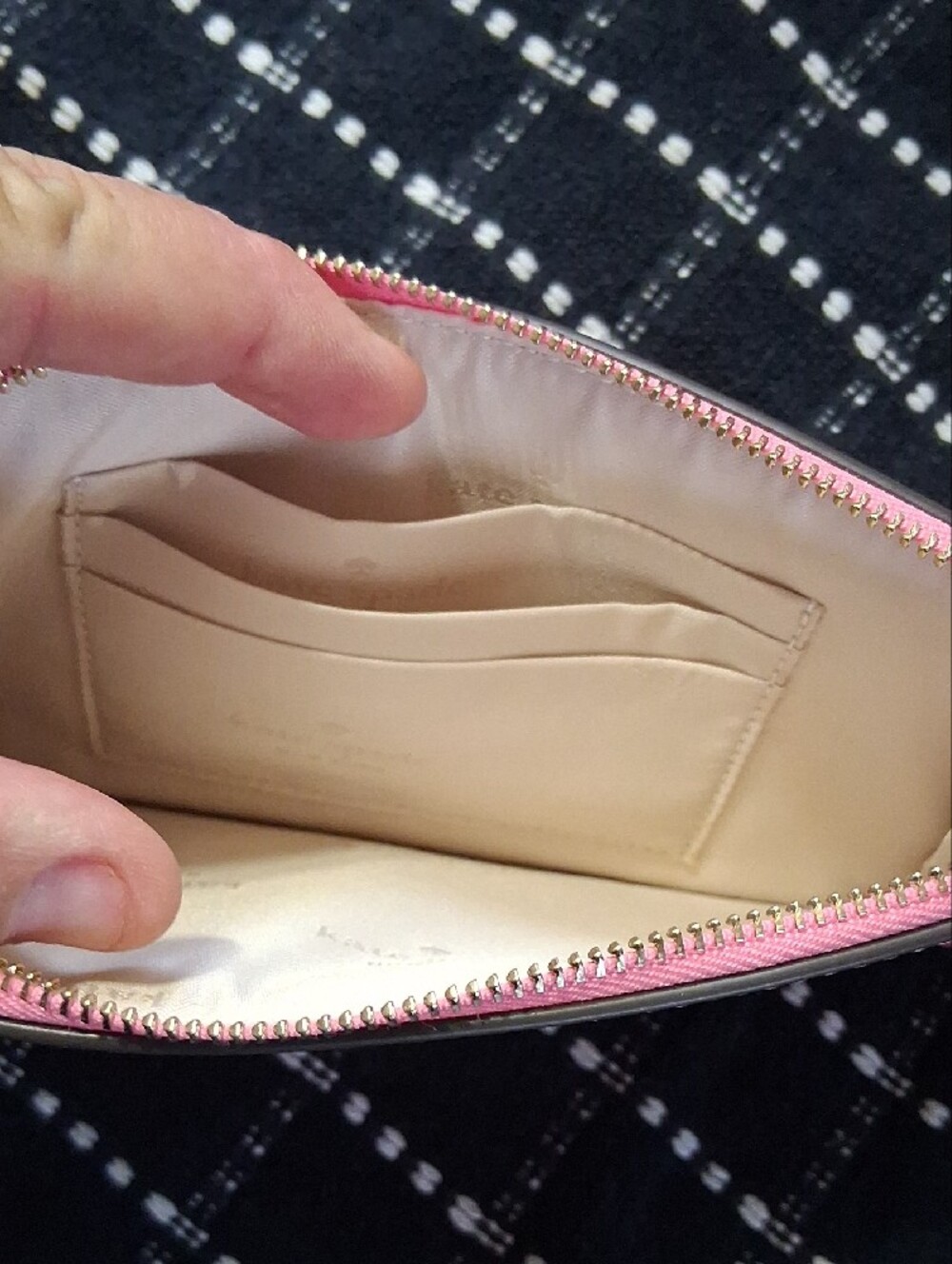 kate spade Pink Saffiano Wristlet Clutch.NWOT - Picture 5 of 10